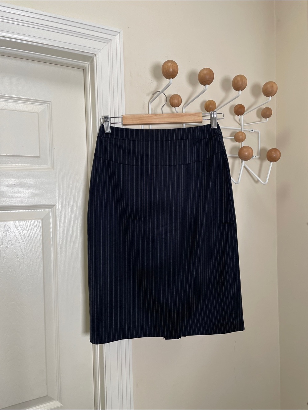 Club Monaco - Y2K Office Wool Blend Skirt Navy Pinstripe Pencil Skirt 4